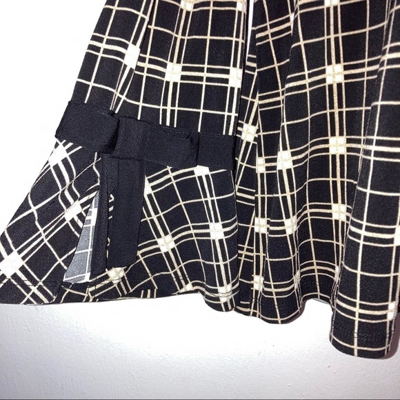 Charter Club Stretch Long Sleeve Plaid Top XL Black Tan - Picture 5 of 7